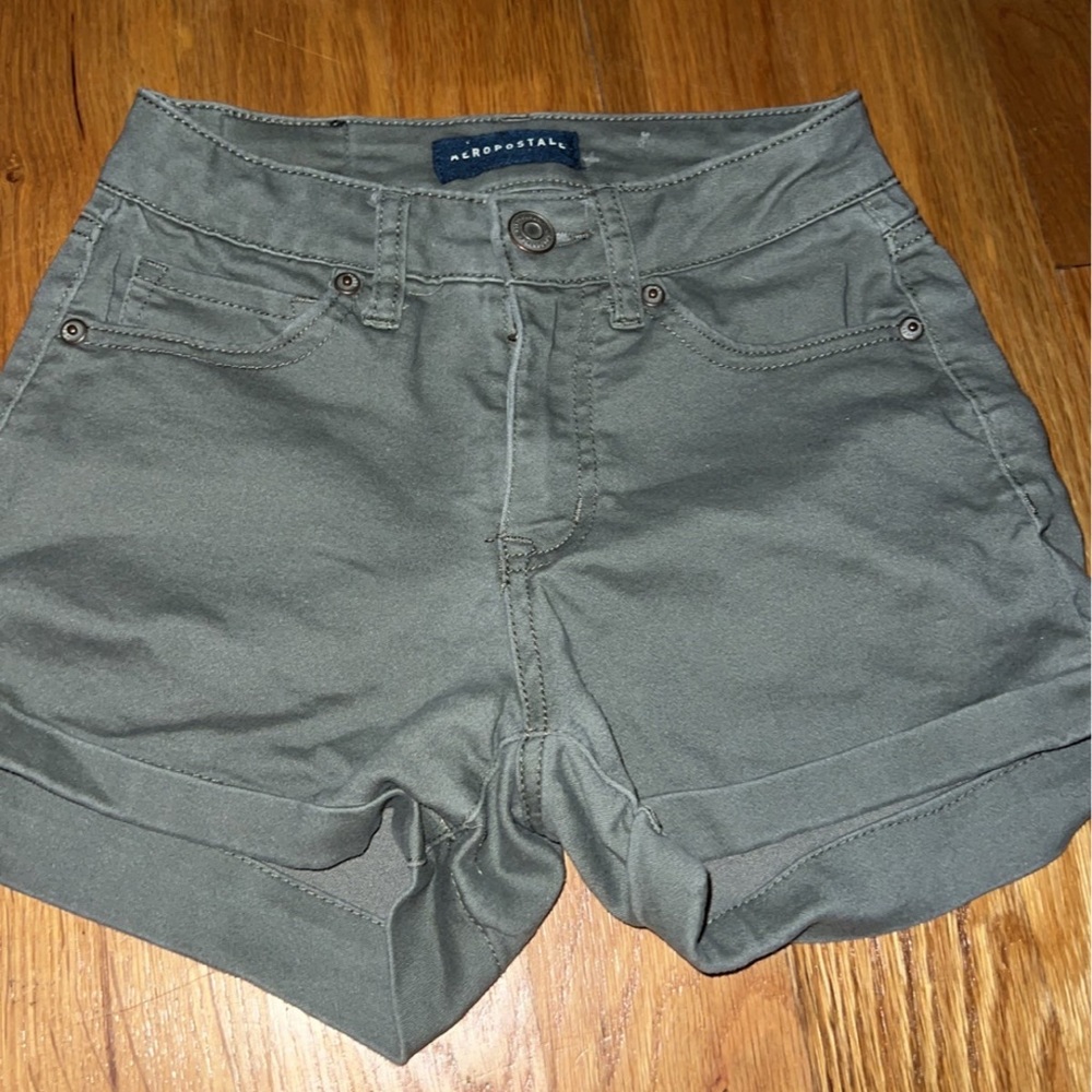 00 Aeropostale High Waisted MIDI Short
